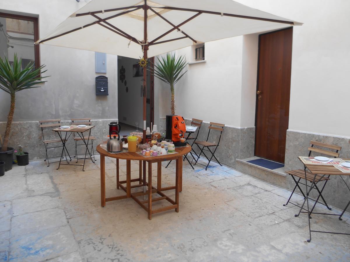 Apartmán La Corte Dei Naviganti Trapani Exteriér fotografie